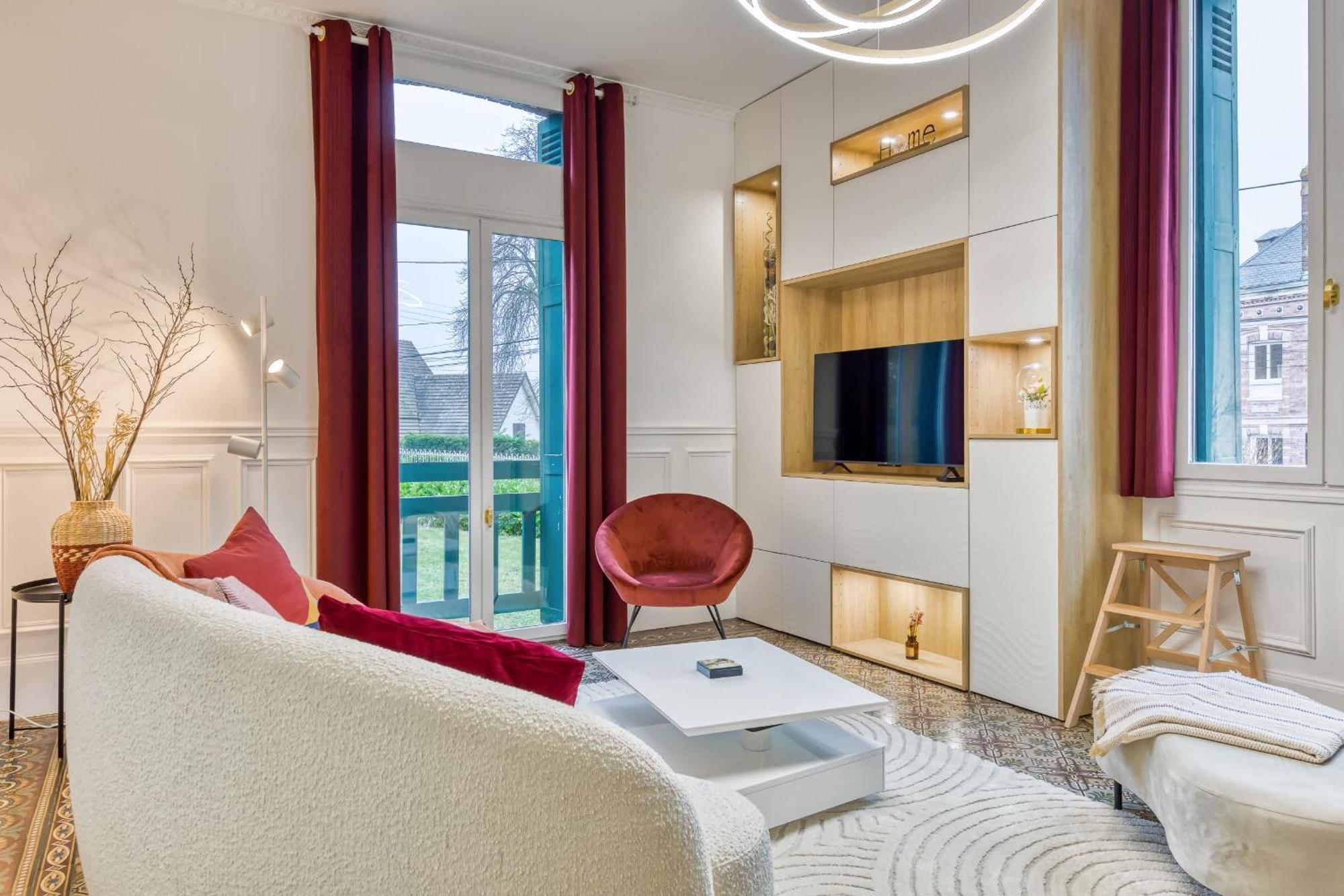 Rose Ecrin De Charme Avec Parking Terrasse Privee Et Jardin Partage Apartment Grand-Couronne Exterior photo